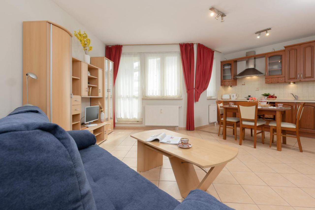 Pejzażowa Apartment Metro Wilanowska Mokotów by Renters Varsovia Exterior foto