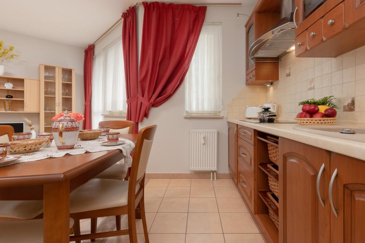Pejzażowa Apartment Metro Wilanowska Mokotów by Renters Varsovia Exterior foto